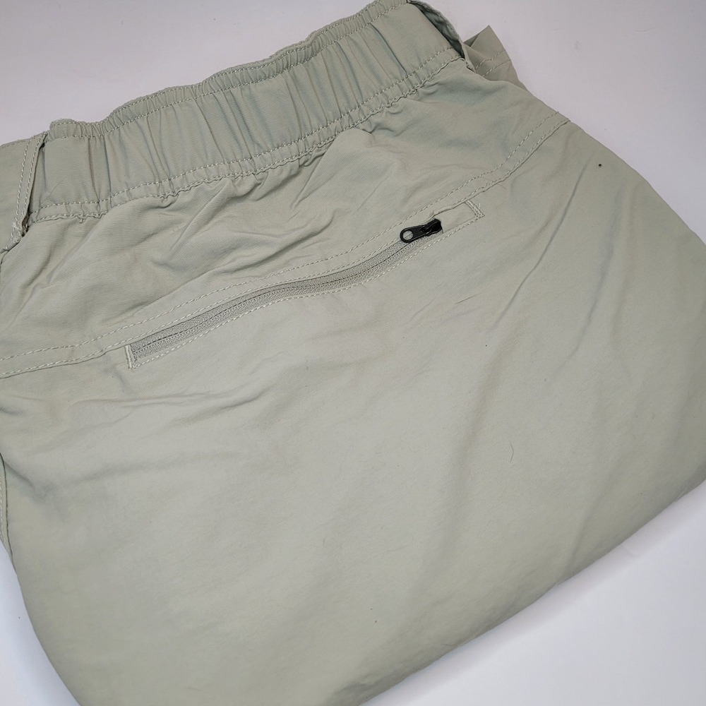 The North Face Cargo Shorts Mens XXL Khaki Excellent Hiking Utility NF0A2WL8